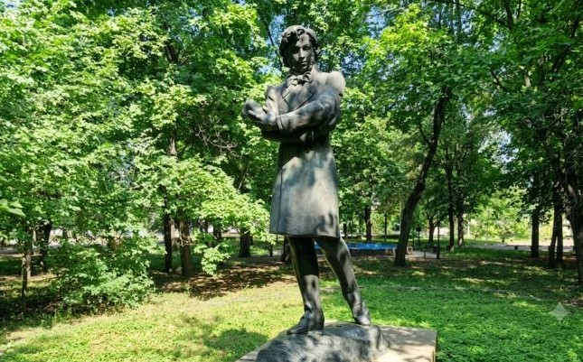 У Кам'янці на Черкащині демонтували пам'ятник Пушкіну